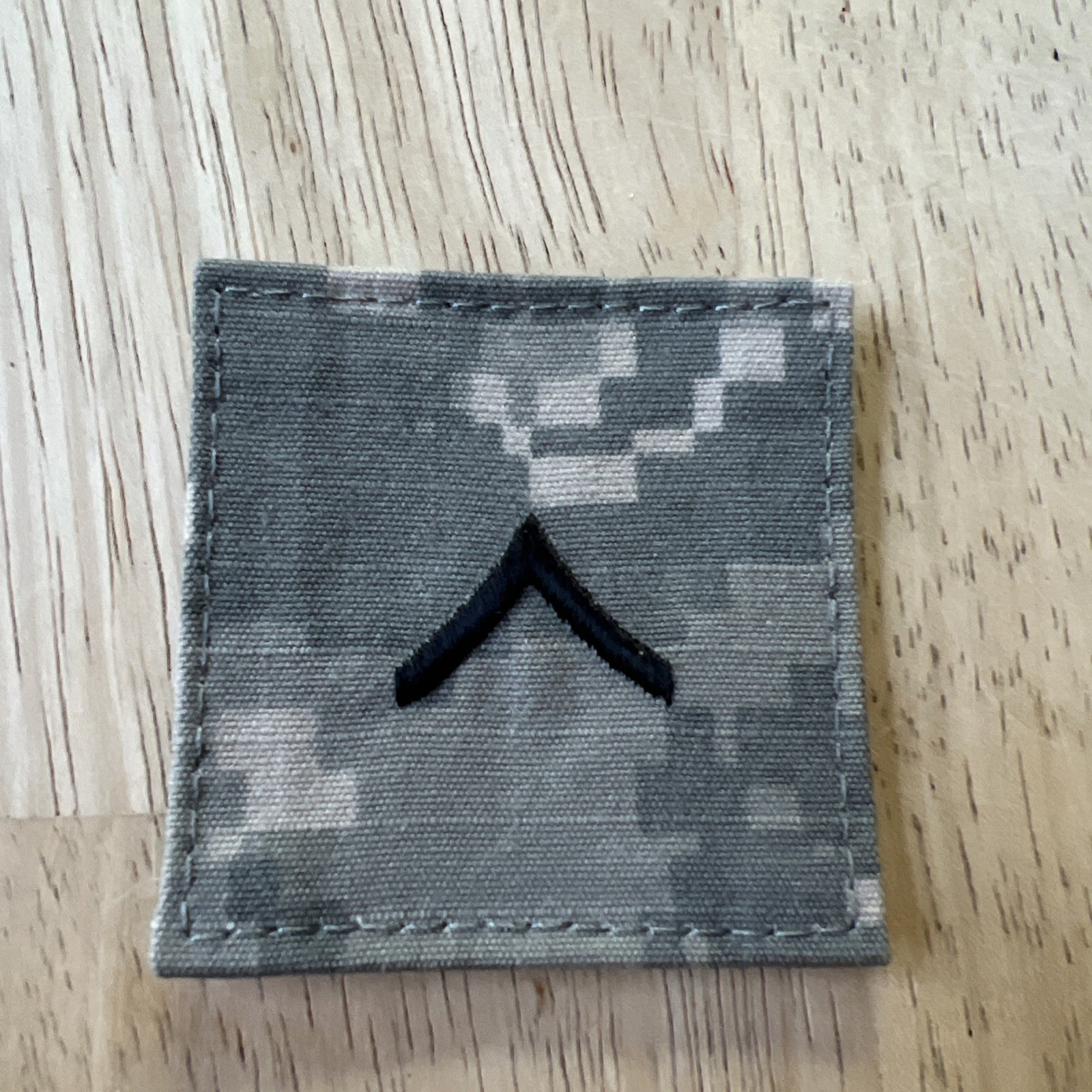 MILITARY PATCH ACU HOOK & LOOP US ARMY RANK PRIVATE E-2