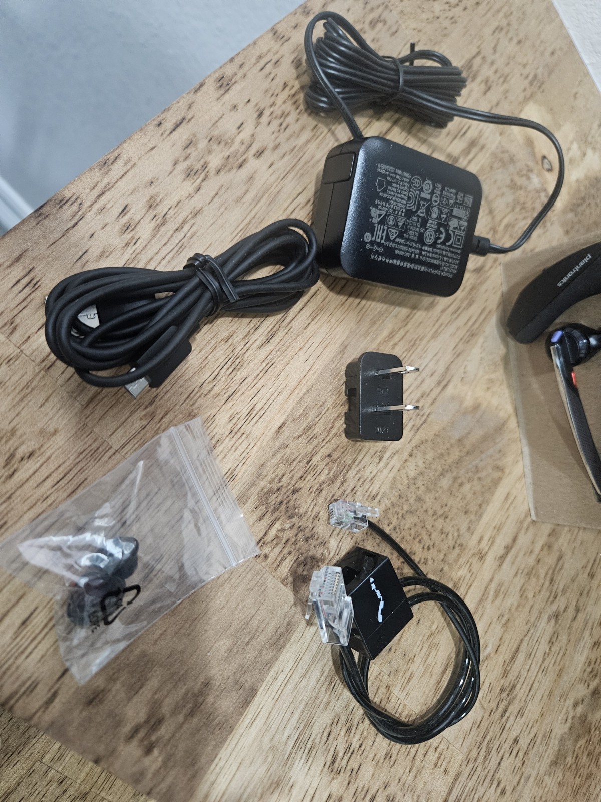 POLY Voyager 5200 Office Bluetooth Headset Microsoft Team CB52322-M CD Open Box