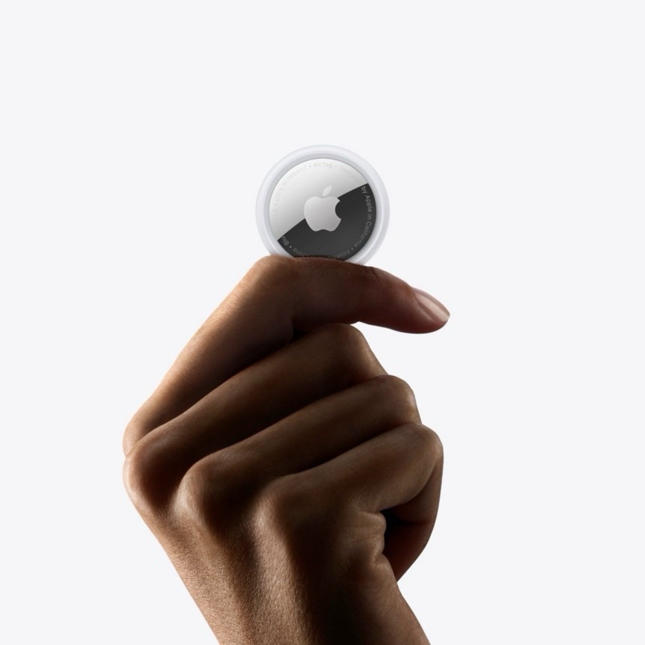 Apple AirTag (2nd Generation) A2937 MFE94LL/A 1-Pack Item Tracker
