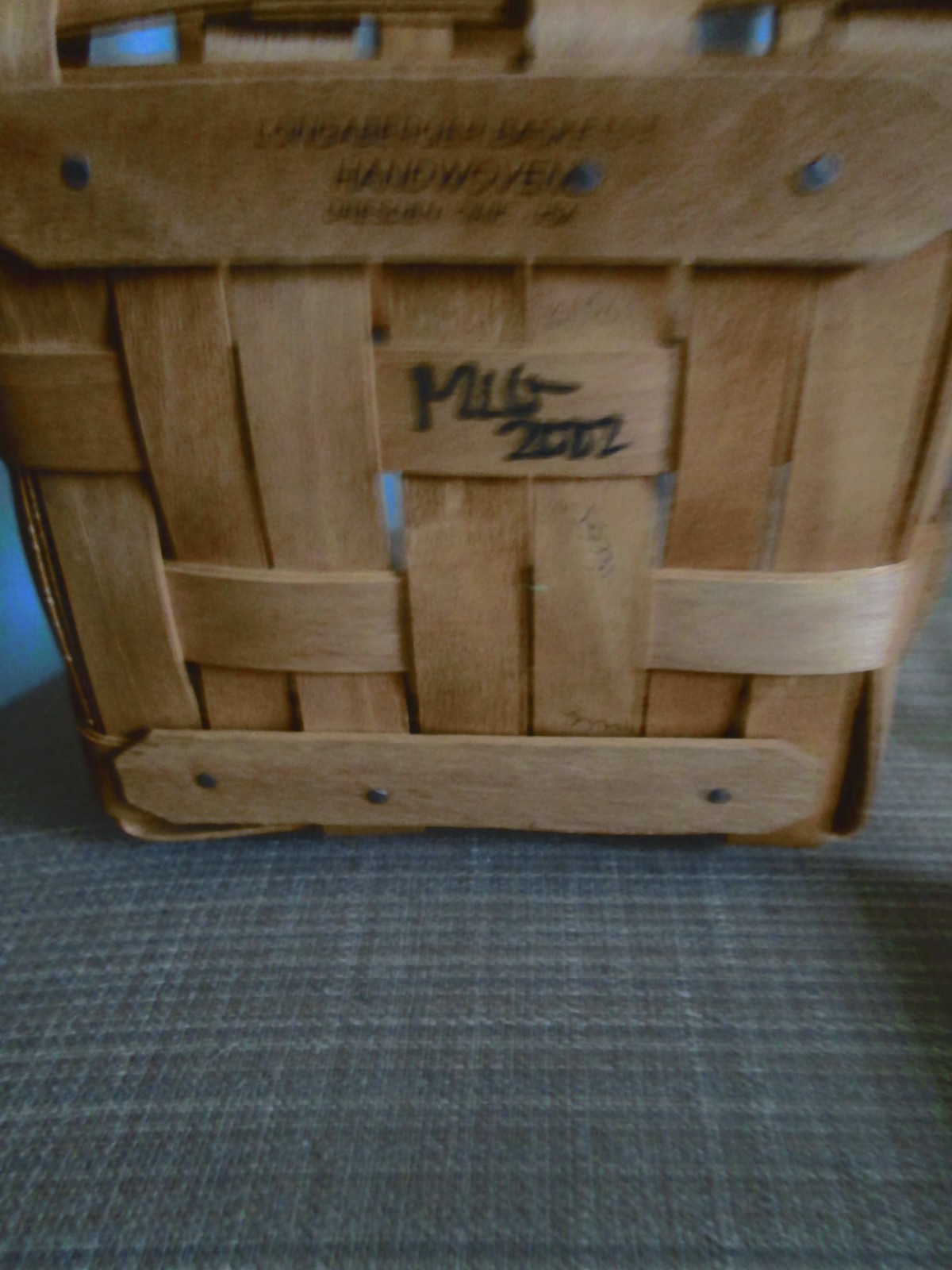 LONGABERGER 2002 TARRAGON BASKET WITH PROTECTOR - NEW
