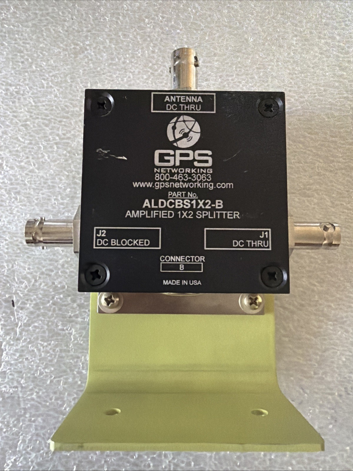 GPS Networking GPS Splitter GPS Networking LDCBS1X2-B AMPLIFIED 1X2 SPLITTER