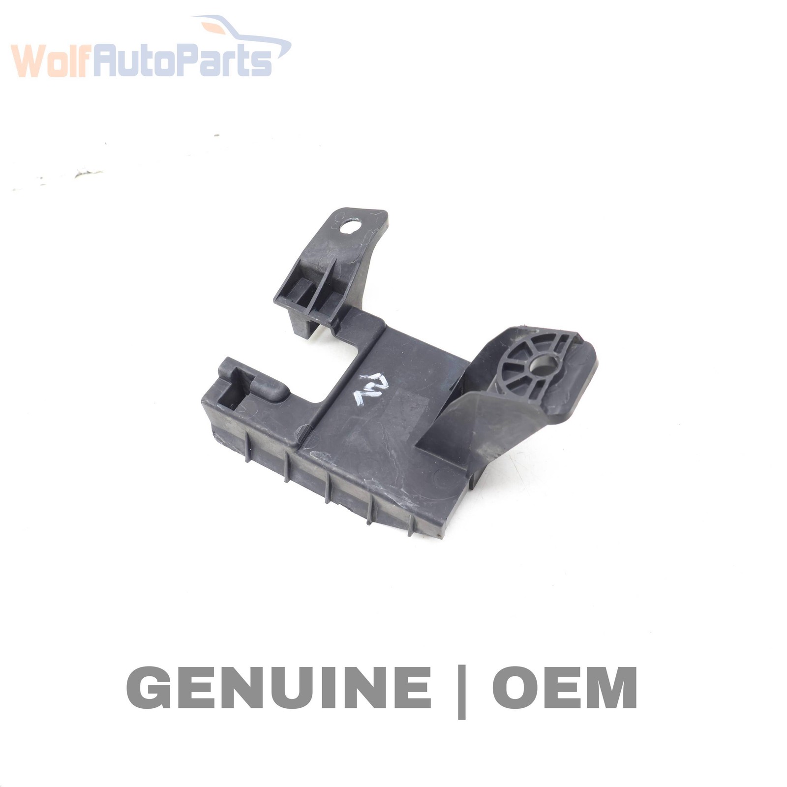 19-22 VW PASSAT 2.0L - LEFT Blind SPOT Detection Sensor / Module Bracket (Slave)