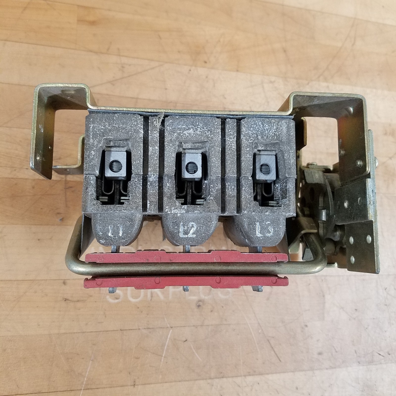 Square D 9422 RD-4 Series A Disconnect Switch, Class 9422, Type RD-4, 3 Pole