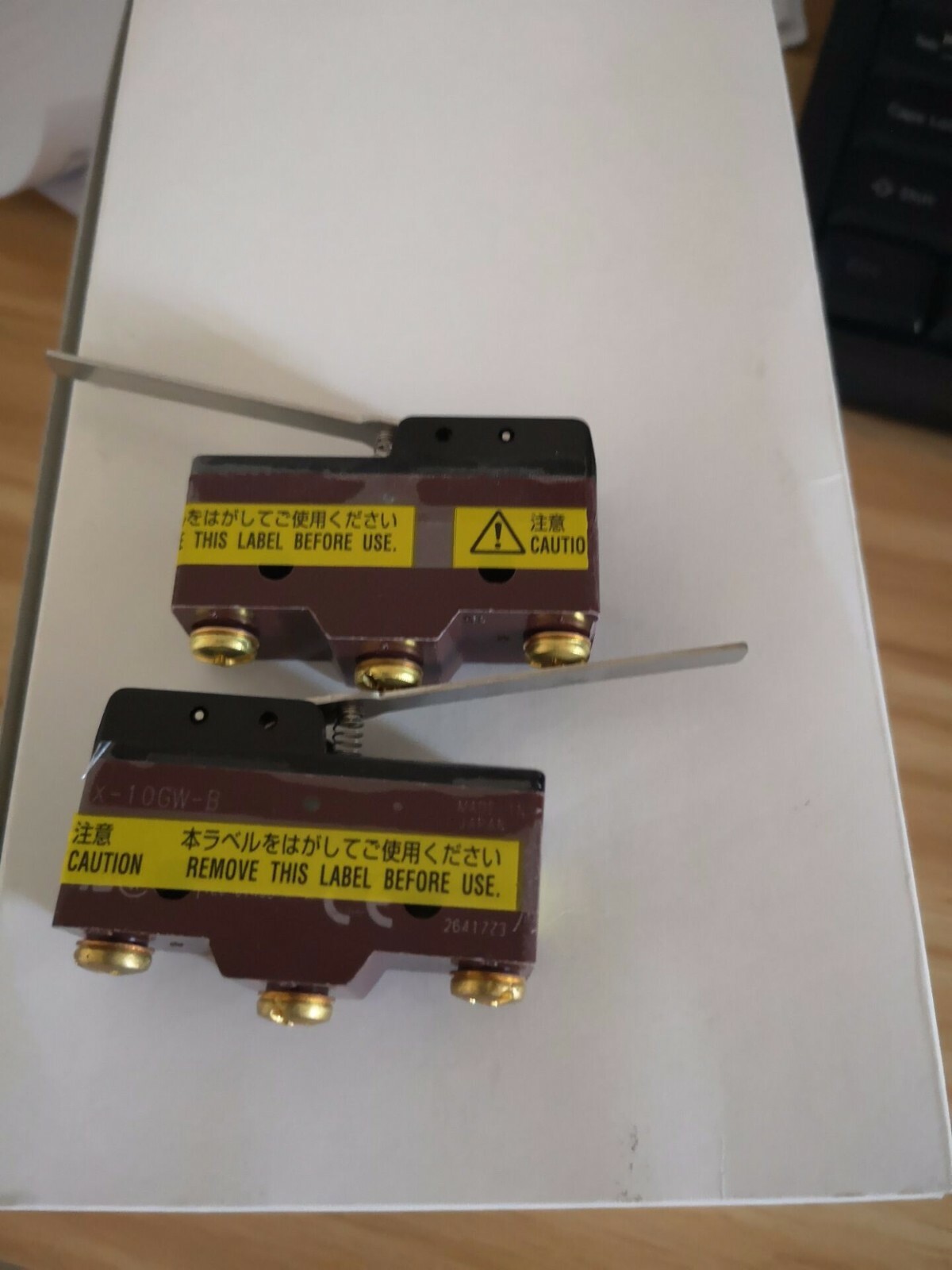 1PCS Micro Switch -New X-10GW-B X10GWB