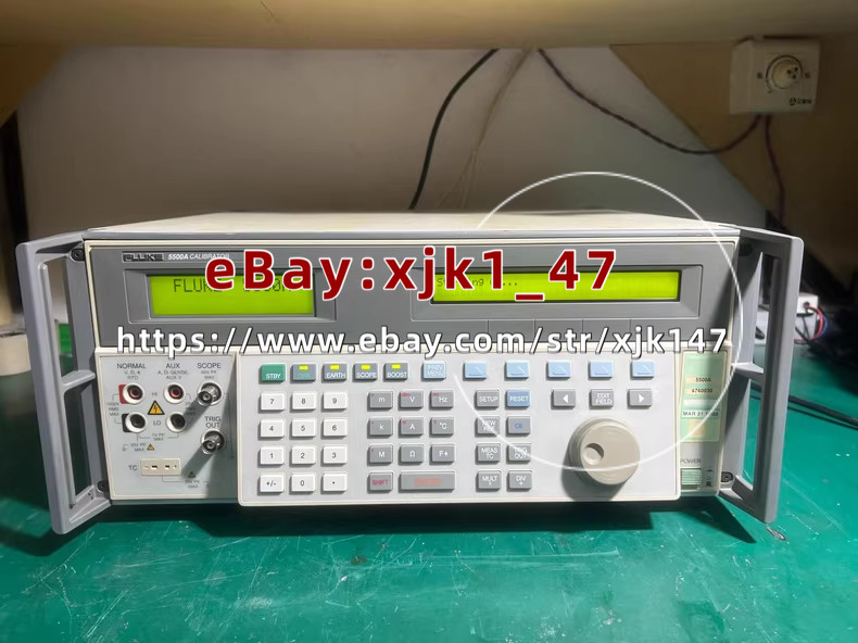 Fluke 5500A Multi-Function Calibrator Fluke 5500A at stock/xjk