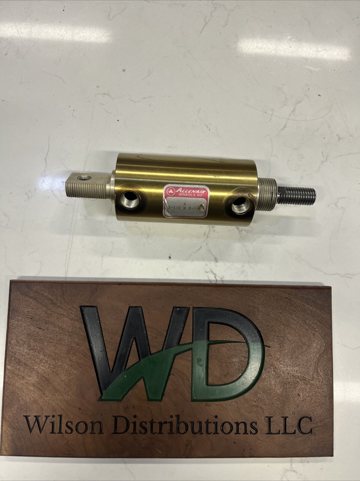 ALLENAIR CORP A 2-1/2 X 2-1/2 PNEUMATIC  CYLINDER