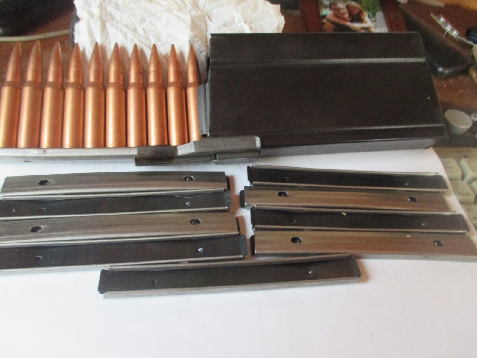 308 / 30-06 / 7.62x51 TEN round stripper clips Qty of 5 with one charger