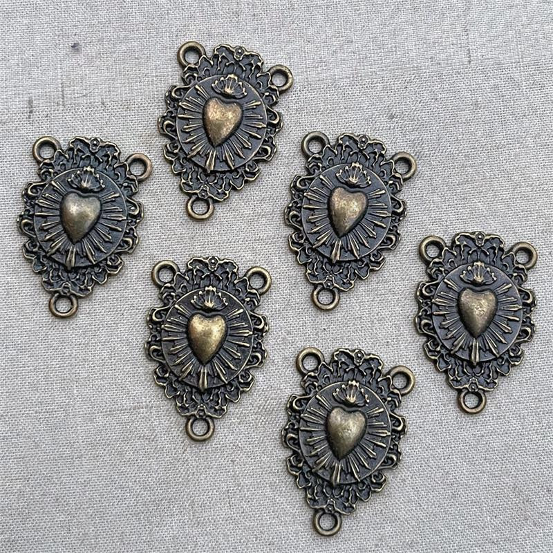 Sacred Heart 3 Ring Links Station Antique Brass Plated 27x17mm 6pcs Per Pkg
