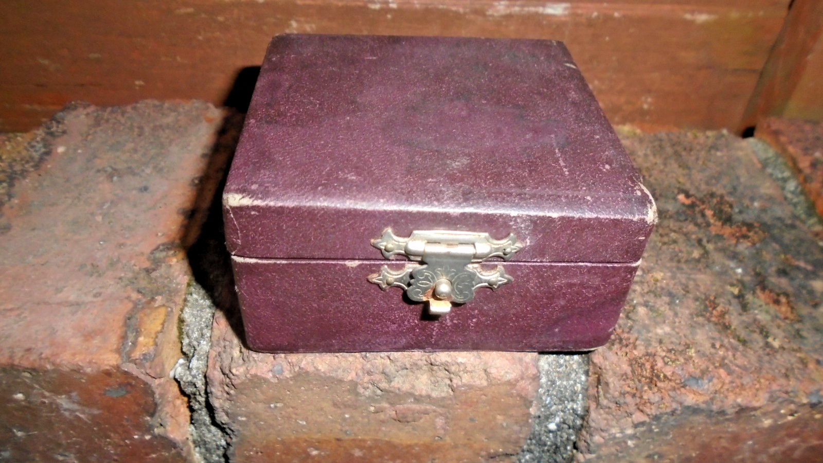 BOXED,"MIDGARD",GERMAN MADE ANTIQUE BRASS,STUDENTS,POCKET MICROSCOPE & SLIDES