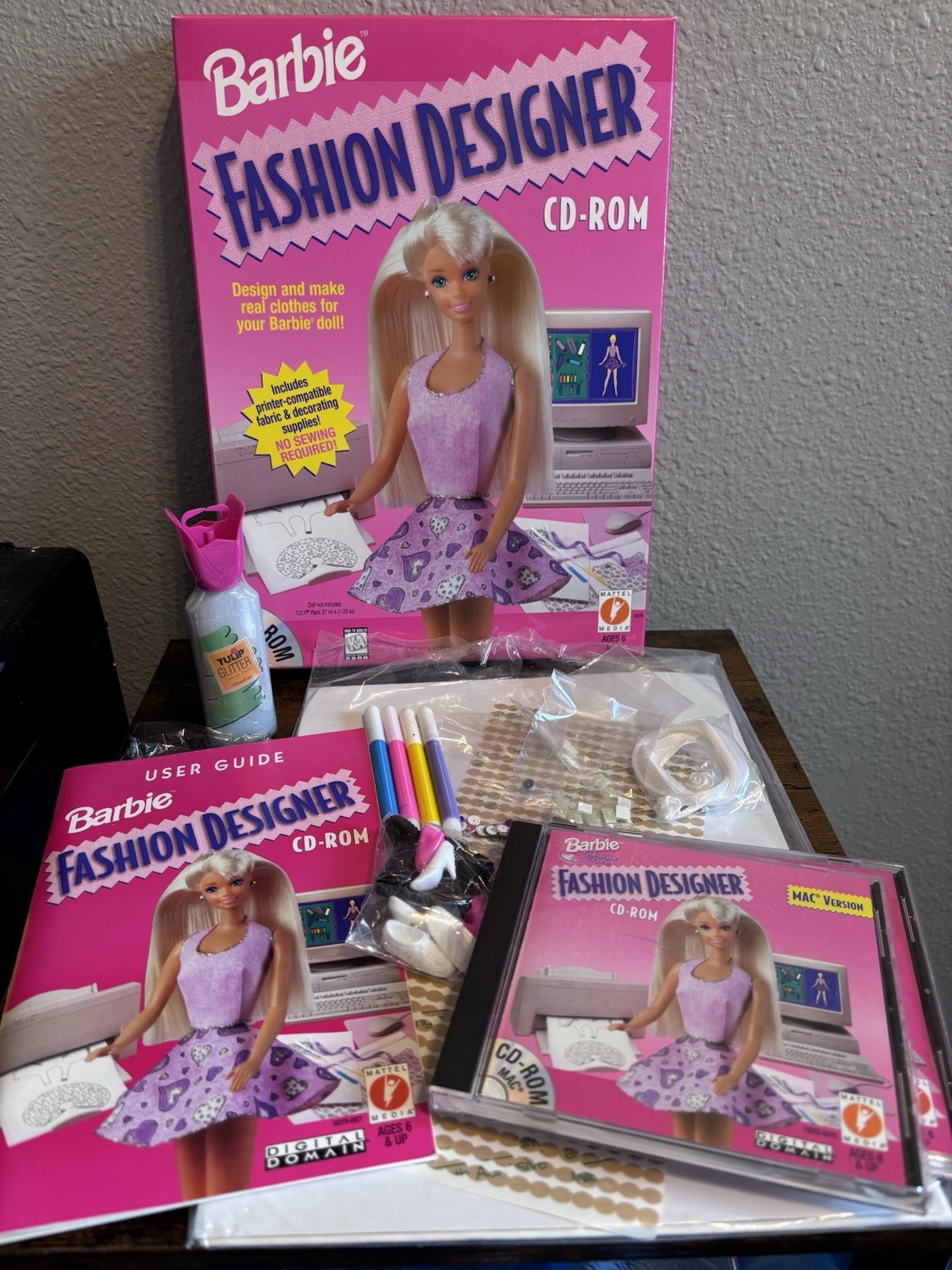 Barbie Fashion Designer CD-ROM + Refill Kit for Windows/Mac UNTESTED