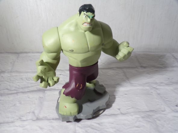 Disney Infinity 2.0 Marvel Incredible Hulk Toys to Life Figure
