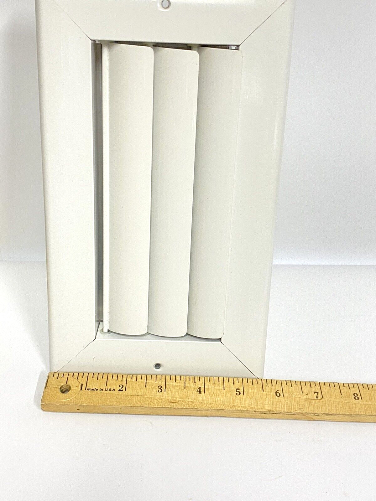 AirGuide 8x4 Curved Blade Ceiling Diffuser Opposed Blade Damper CB1-OB White