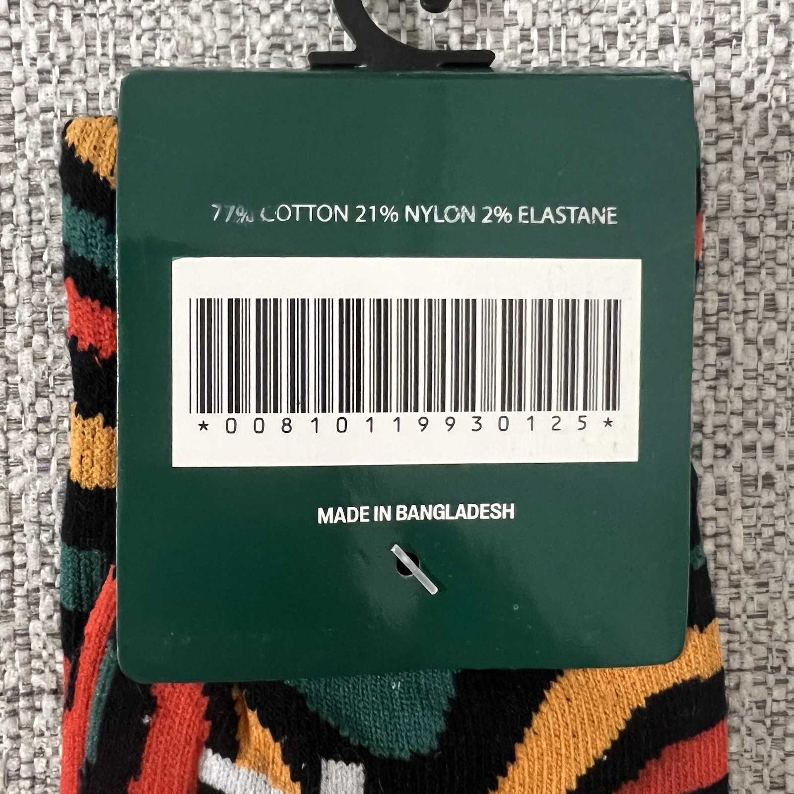 7 Eleven Black Swirl Design Socks One Size NWT Red Green Orange