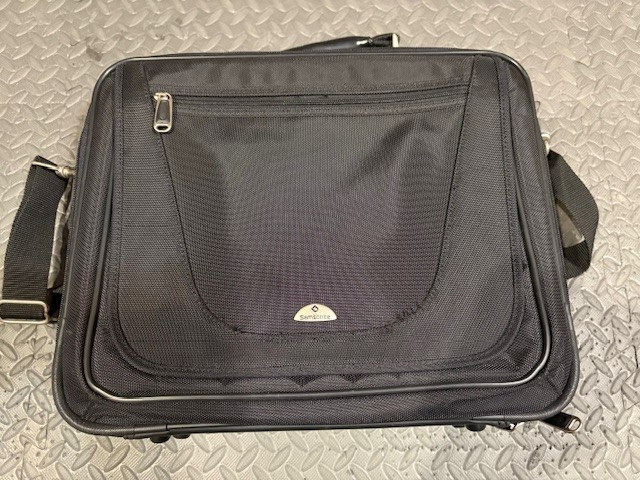 Samsonite Black Multi-Pocket Business Travel Laptop Bag w/Shoulder Strap.