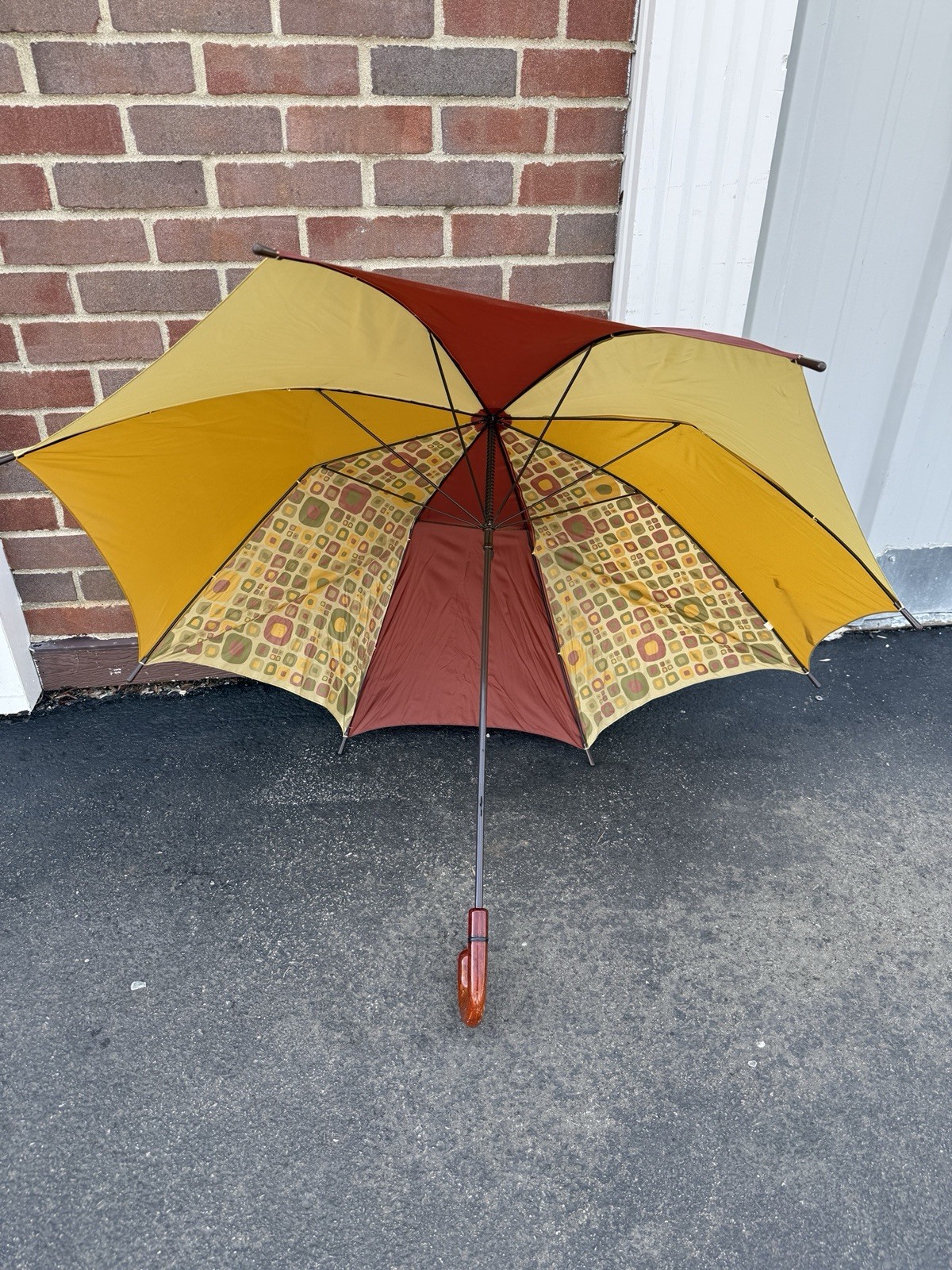 Aramis  Doorman Weather Patterns Umbrella VTG Geometric Shapes Yellow Red