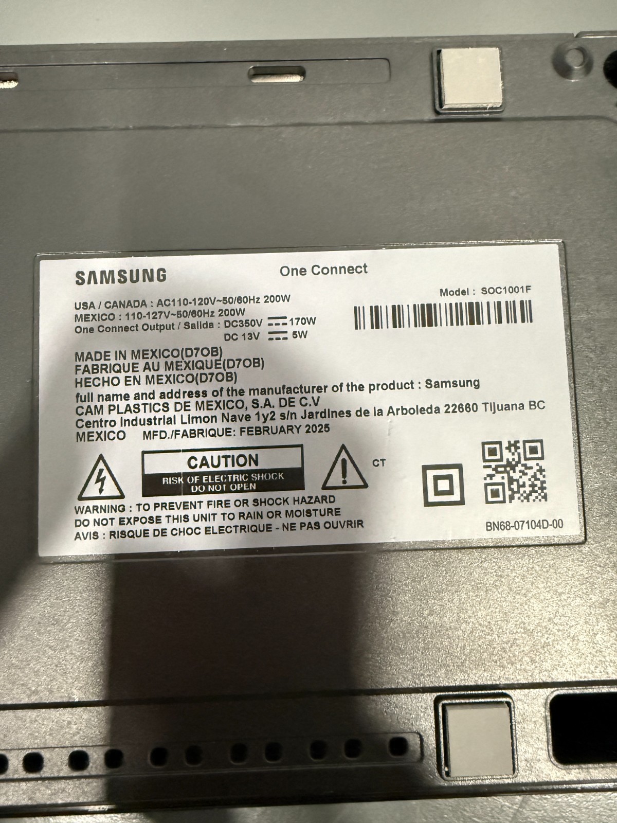Samsung One Connect Box Model: SOC1001F