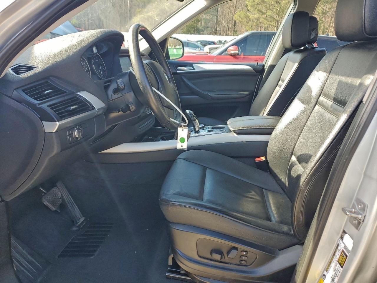 X5 2013 Glove Box 4999728