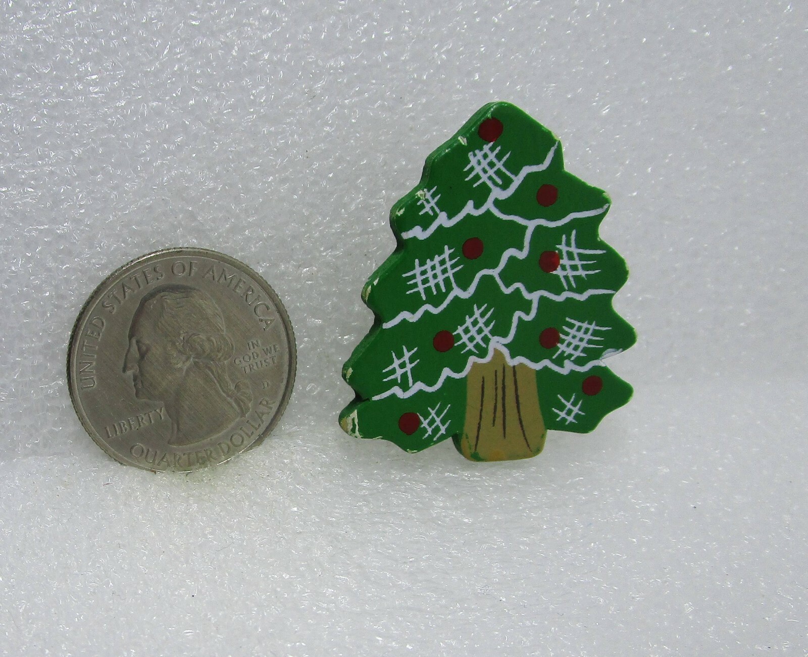 Green Christmas Tree Pin