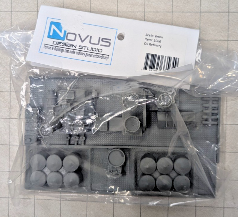 Novus Design 1/285 6mm #1066 OIL REFINERY