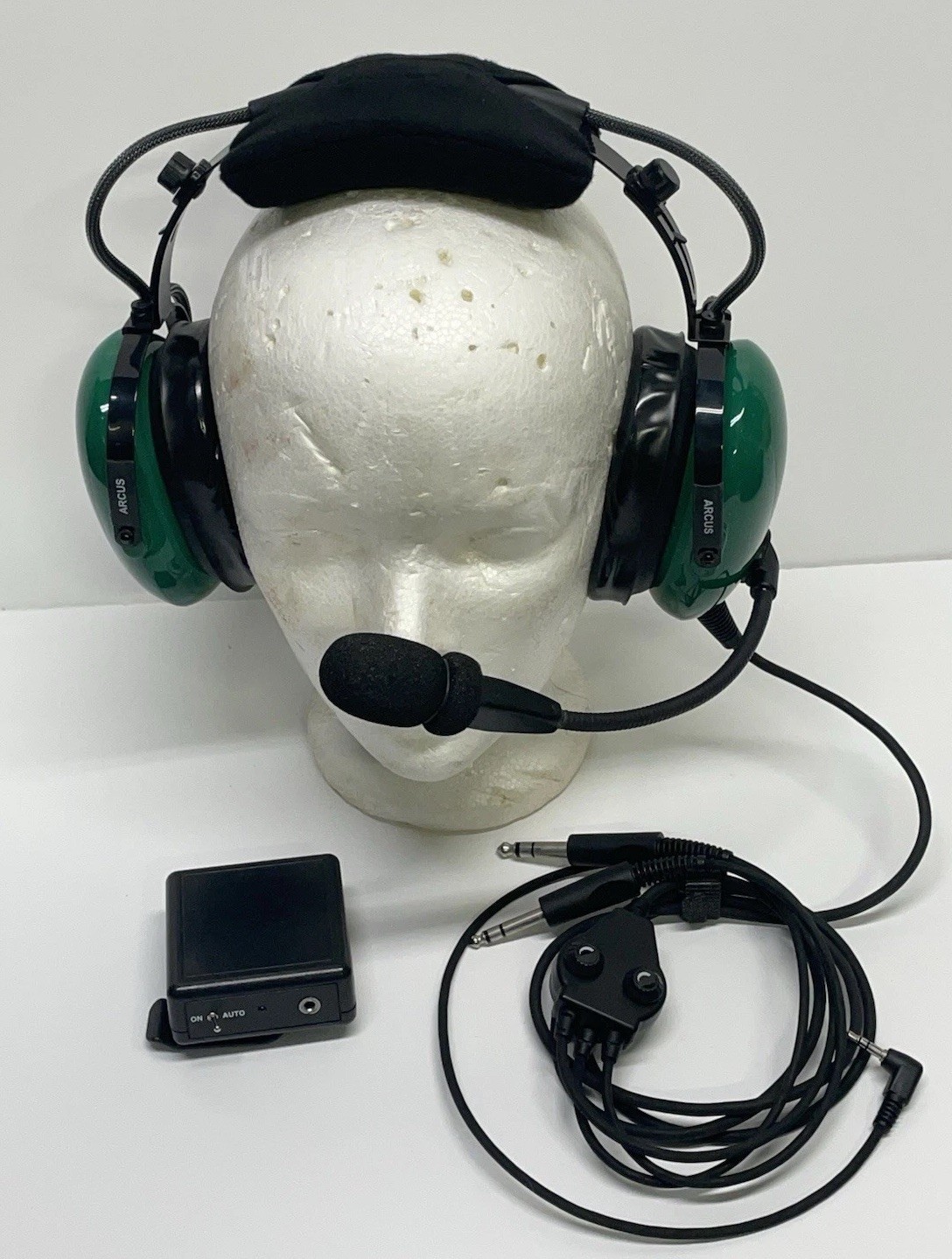 Arcus Aviation Headset w/Microphone Dual Plug Green Over Ear Headphones w/Case