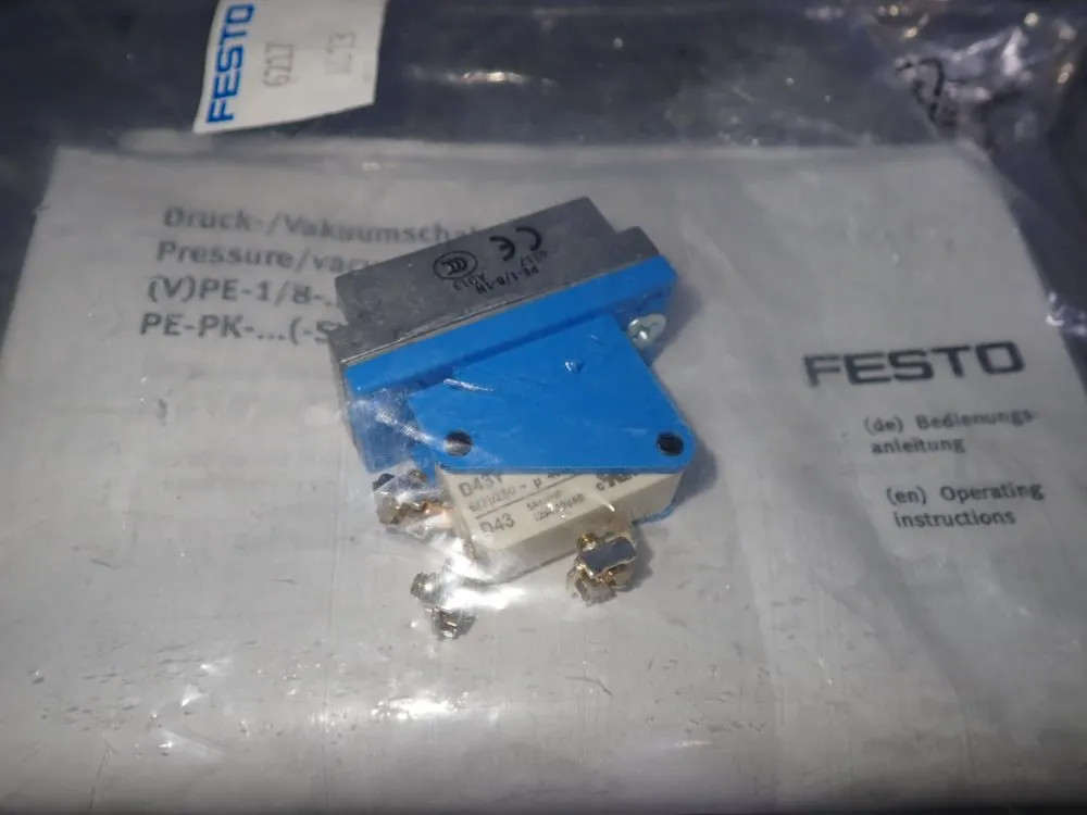 FESTO PRESSURE/VACUUM SWITCH D431