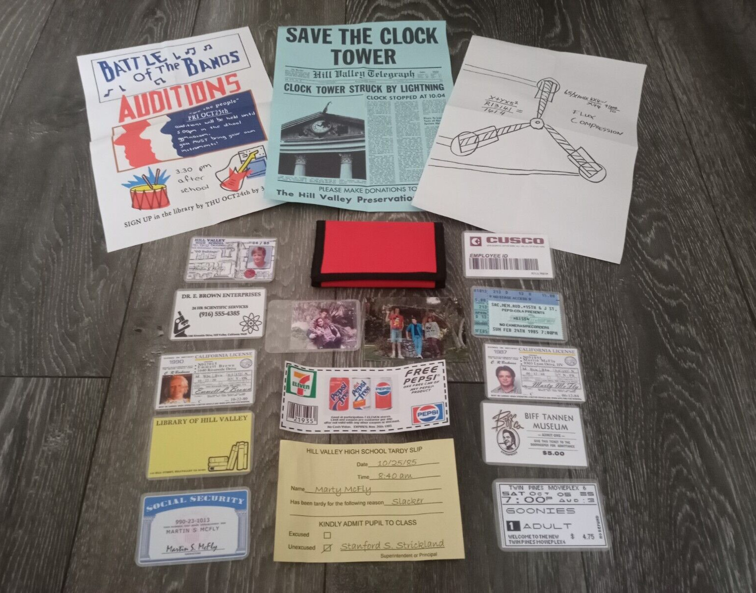 NEW Back To The Future Prop Replica Marty McFly Zip Wallet & Clock Tower Flyer