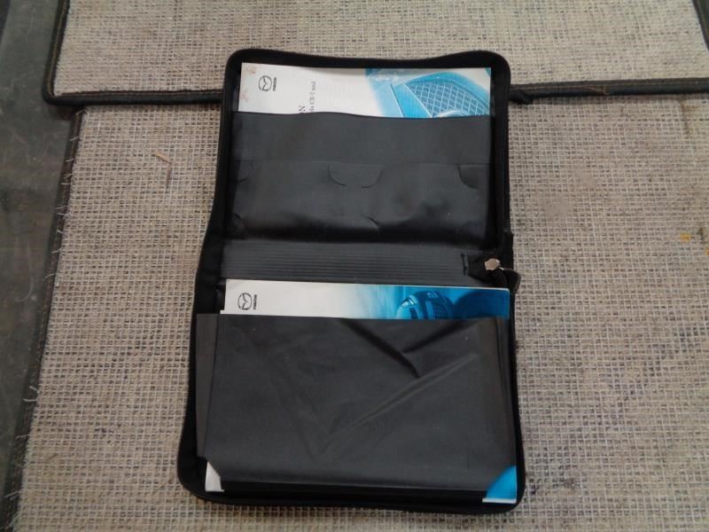 CX-7 2009 Owners Manual 1571847