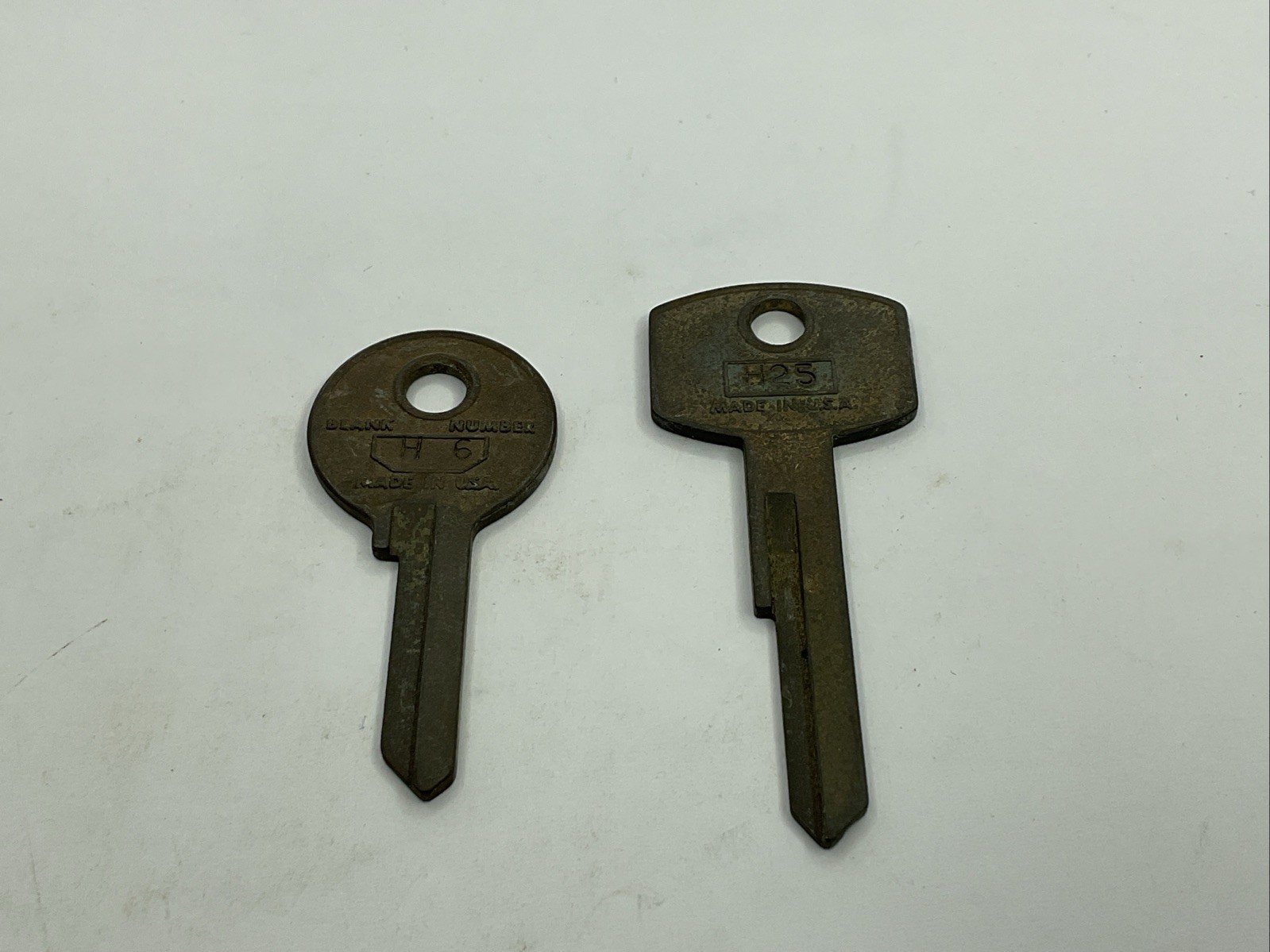 Curtis Industries NOS Key Blank Lot Of 2 Uncut H6 H25 Brass Tone A-CK26