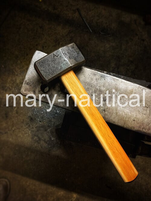 Straight Peen Hammer 2.5 lb hammer