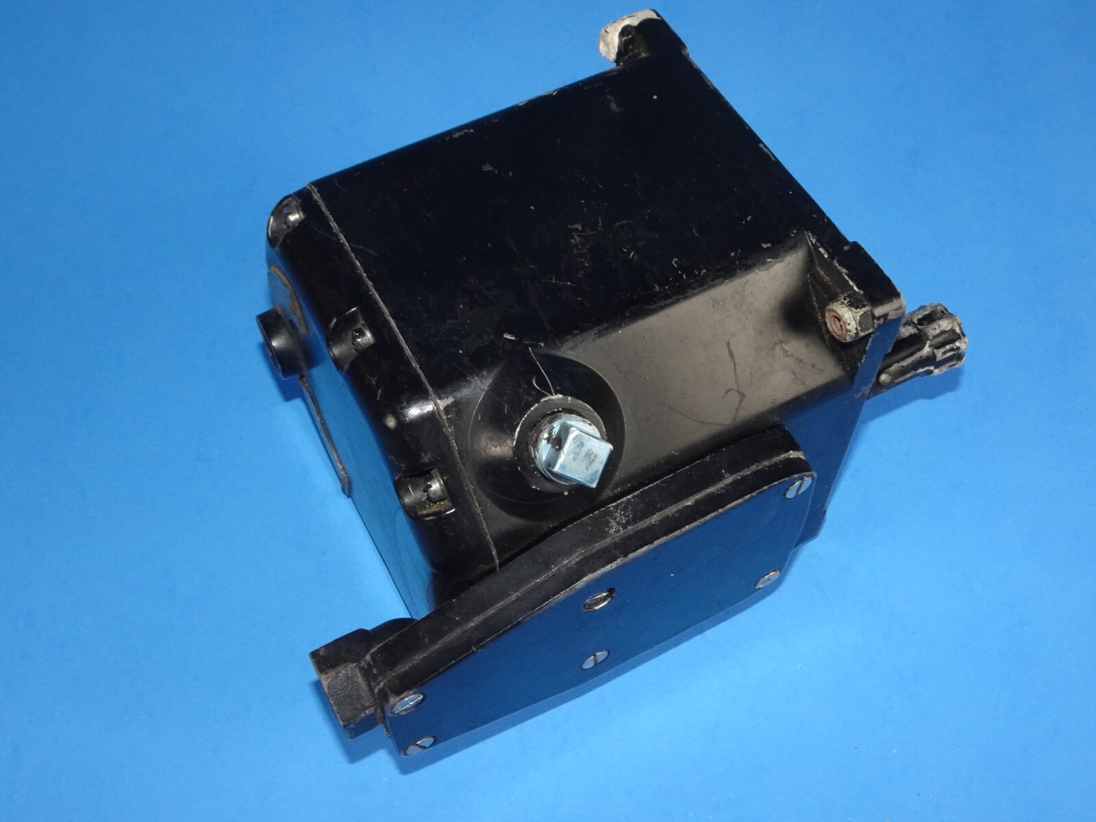 KARNISH INSTRUMENTS AIRCRAFT DIRECTIONAL GYRO. SF38
