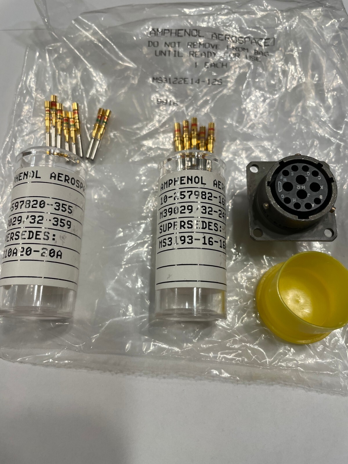 AMPHENOL MS3122E14-12S