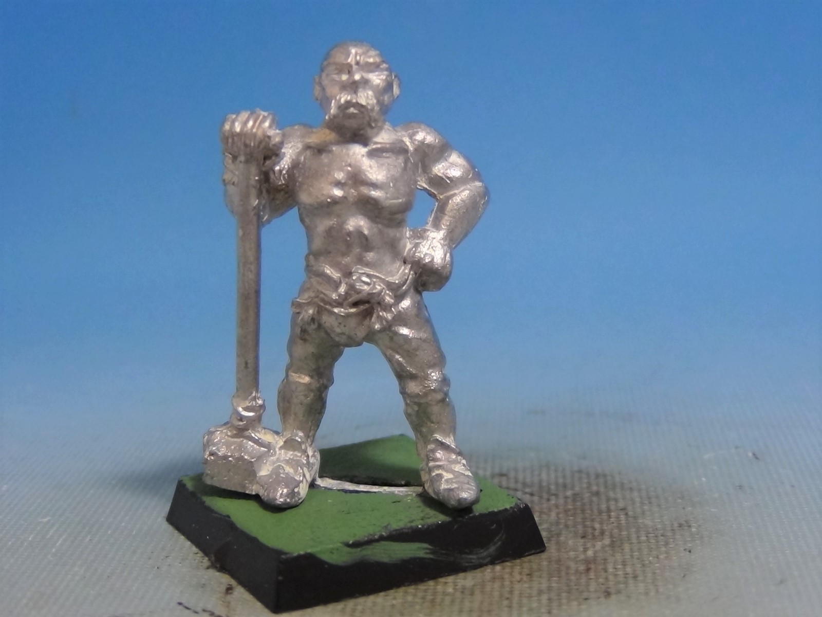 Warhammer Fantasy Villager Townsfolk Character C46 Travelling Players Strongman