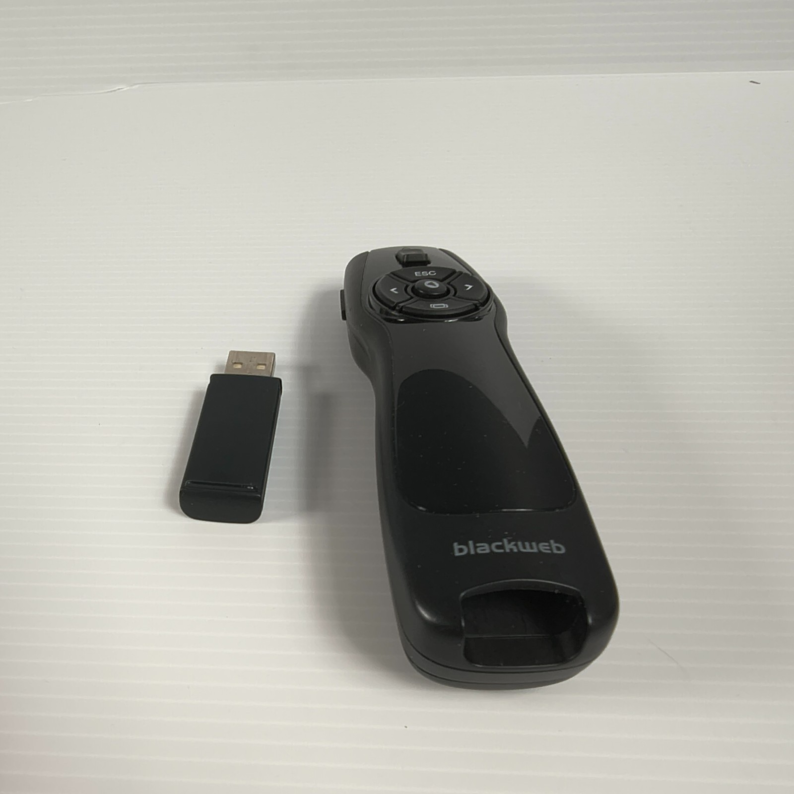 Blackweb Wireless Presentation Remote Office Pointer Clicker USB Receiver BWA18H