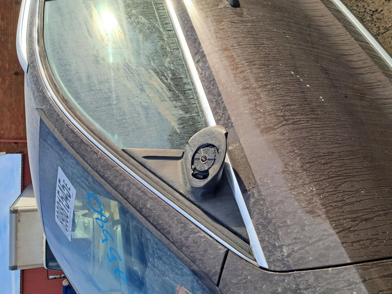 Q5 2013 Glove Box 4874559