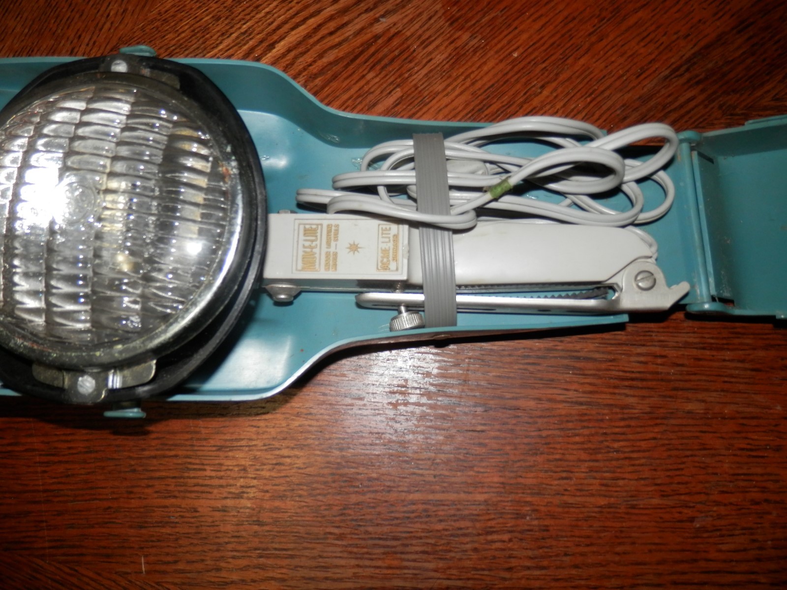 Vintage Acme Lite Mov-E-Lite Movie Light with Case USA Works, Good Condition