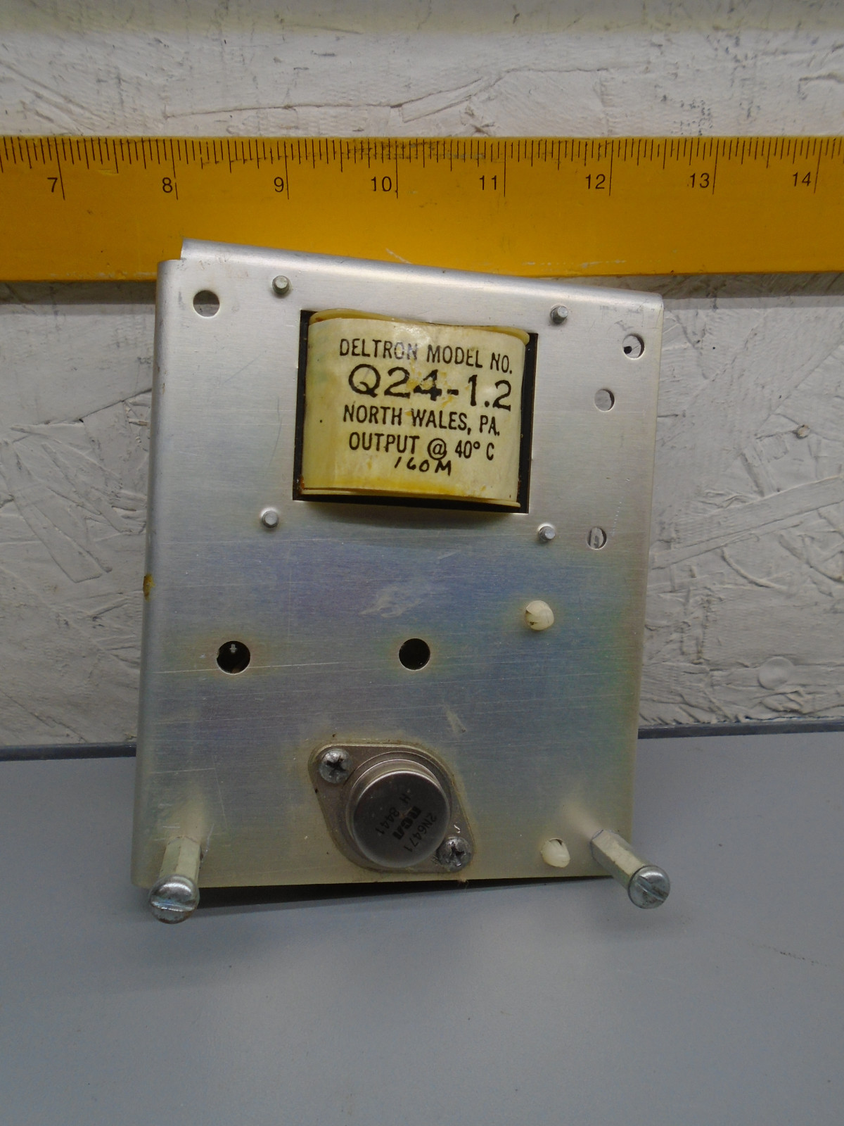 Deltron Q24-1.2 Power Supply 115 230 Vac Input 24 VDC 1.2A Output  W161