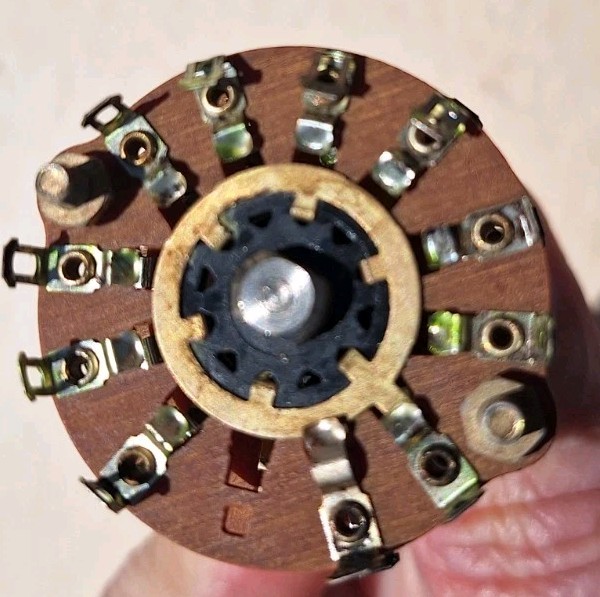 2 Pole 10 Position 2P10T Rotary Switch 2 Deck 5/8" Shaft NOS Electronics