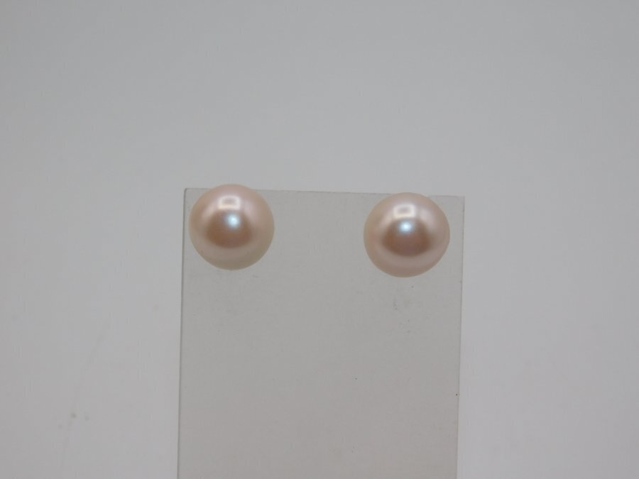 B860-VINTAGE PIERCED EARRINGS~FAUX PEARLS~PINK HUE~3/8"~CLASSIC