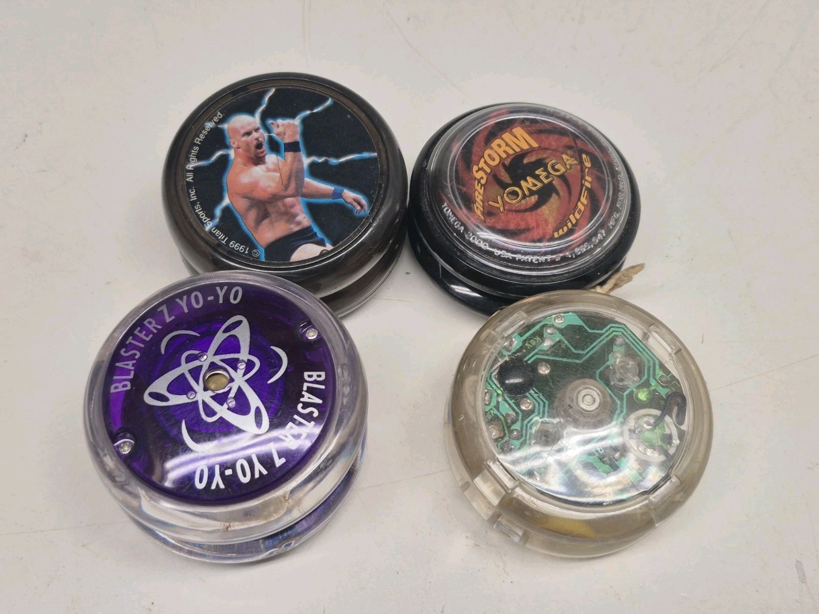 Vintahe Y2k Yoyo Lot Of 4 YOMEGA Stone Cold Steve Austin Blaster Z