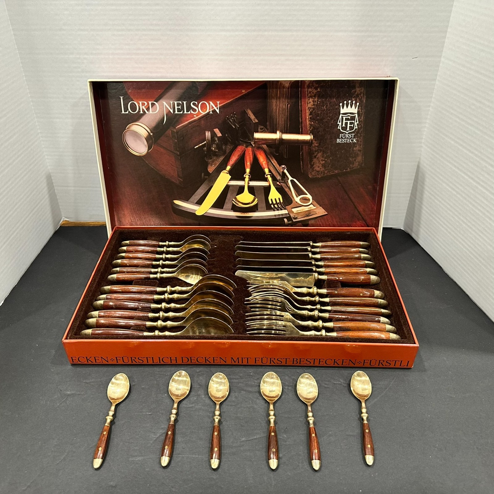 Fürst Besteck Lord Nelson Flatware Set Gold Tone Wood Handles 30pc Boxed