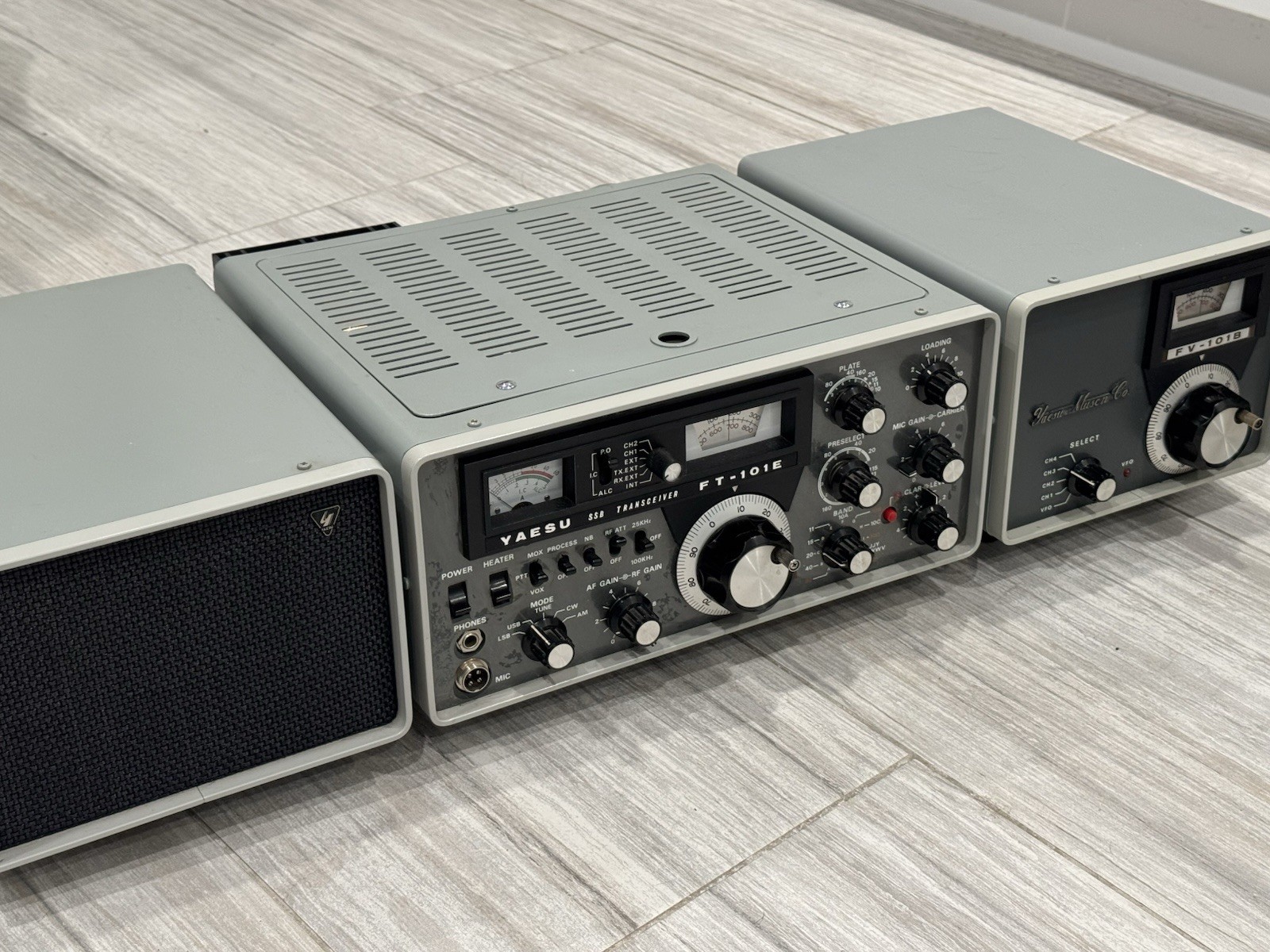 Yaesu FT-101E External Speaker
