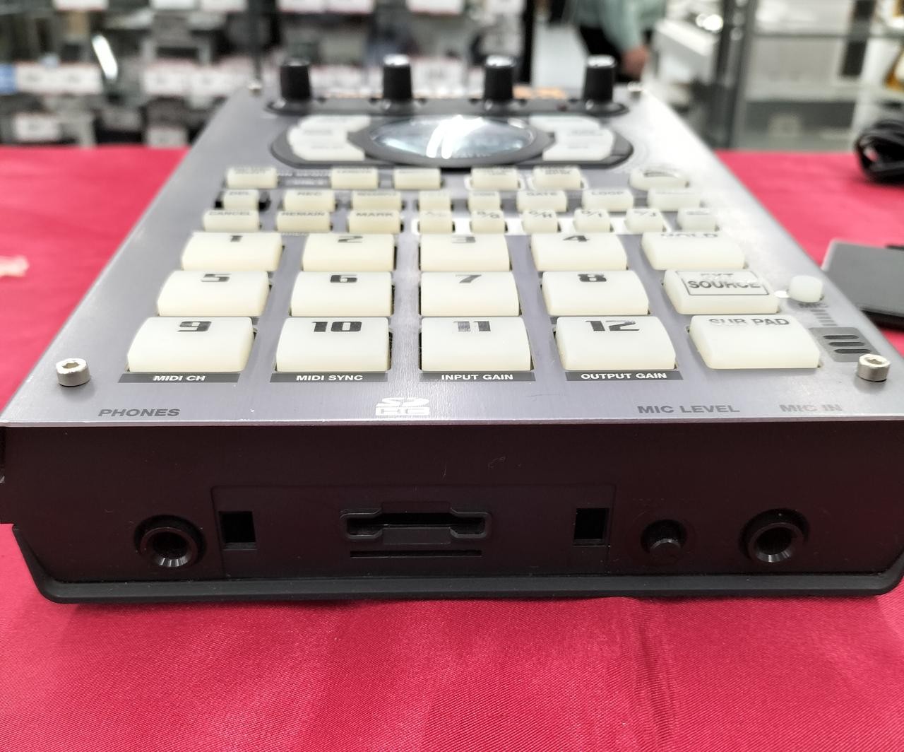 Roland SP 404 SX Sampler Music Studio Portable Handheld Authentic Gear