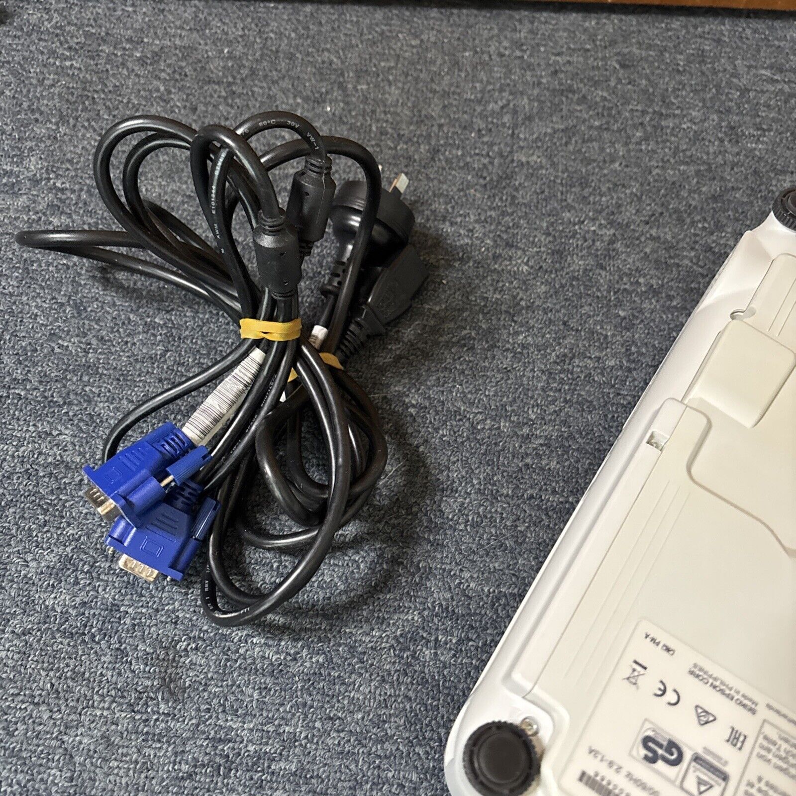 Epson EB-S120 LCD Projector HDMI VGA S-Video