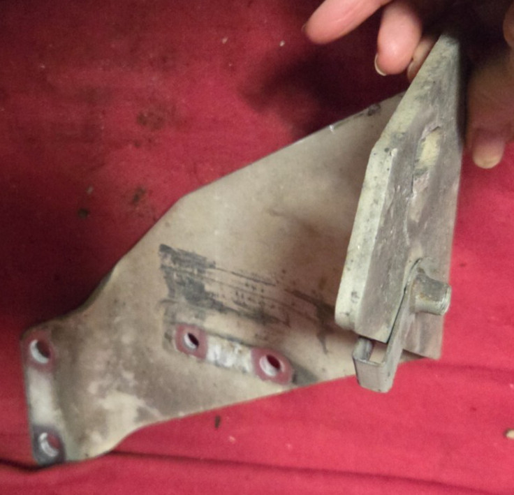 INTERNATIONAL step bracket , ALUMINUM , 22C1 172