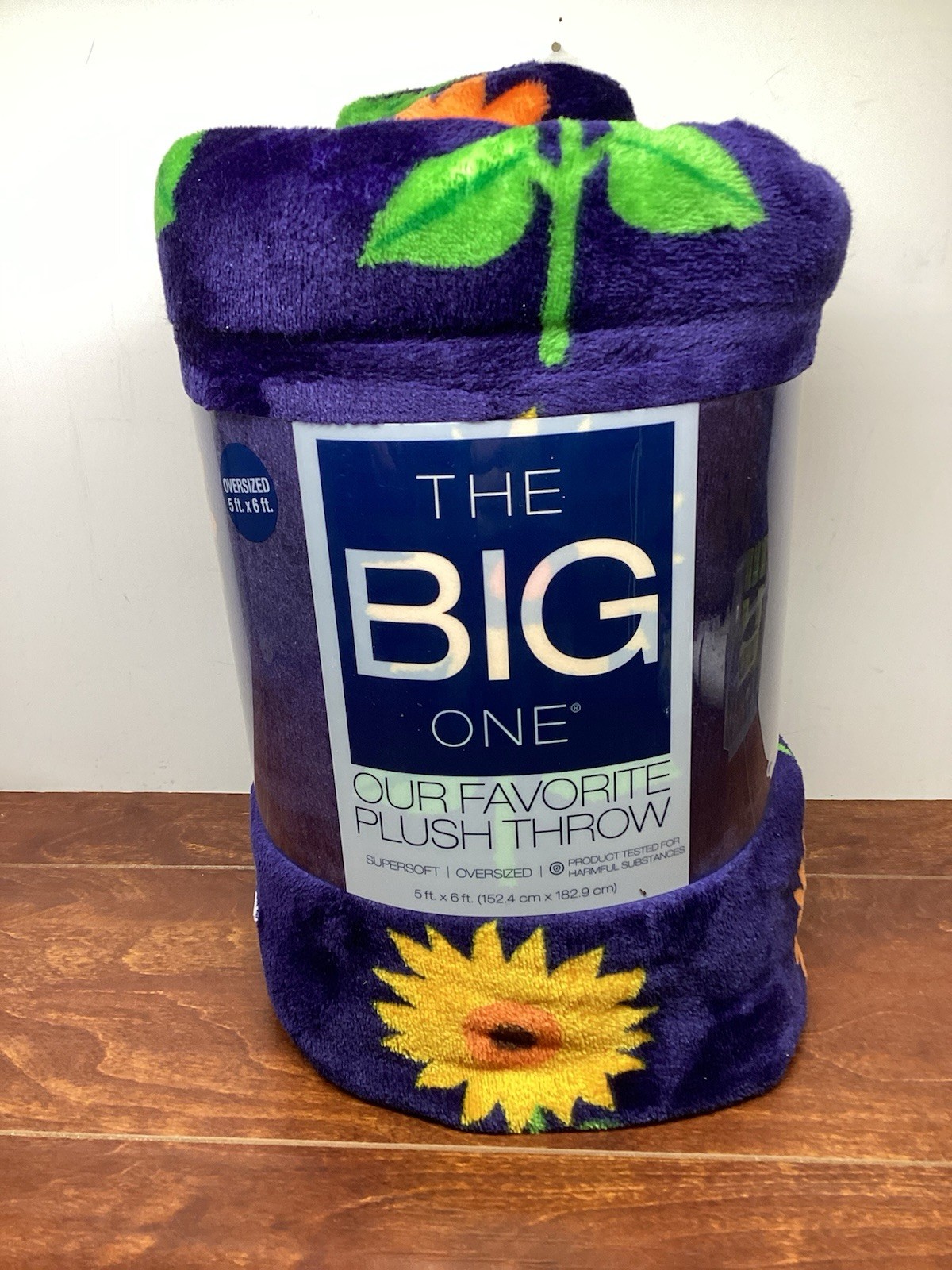 THE BIG ONE MODERN FLORAL OVERSIZE PLUSH THROW BLANKET NWT 5 FT X 6 FT COZY SOFT