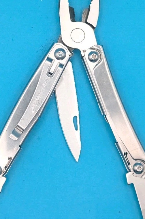 Leatherman Rev 3.8" Multi-Tool, Stainless!