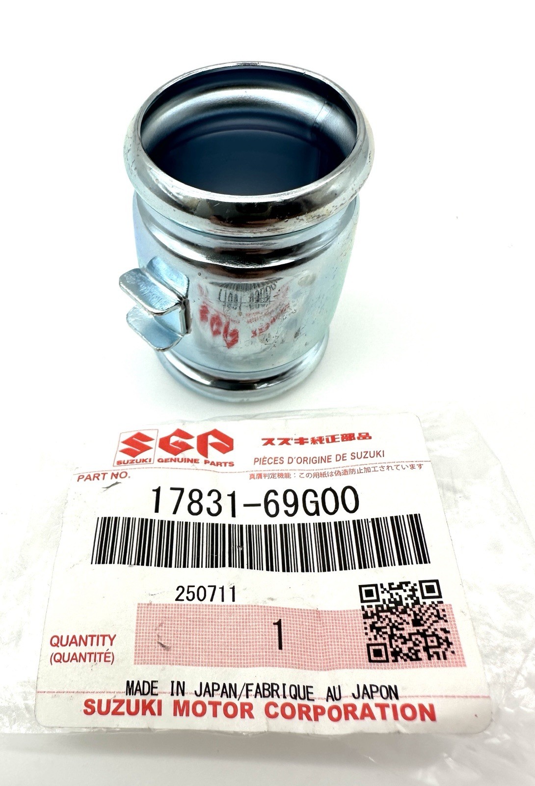 NEW GENUINE OEM  SUZUKI JIMNY  COOLING THERMOSTAT OUTLET WATER PIPE  17831-69G00