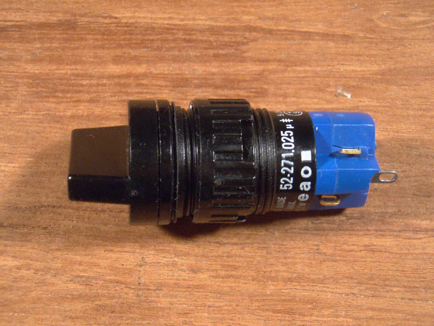 Swiss EAO DPST switch with internal instrument light socket
