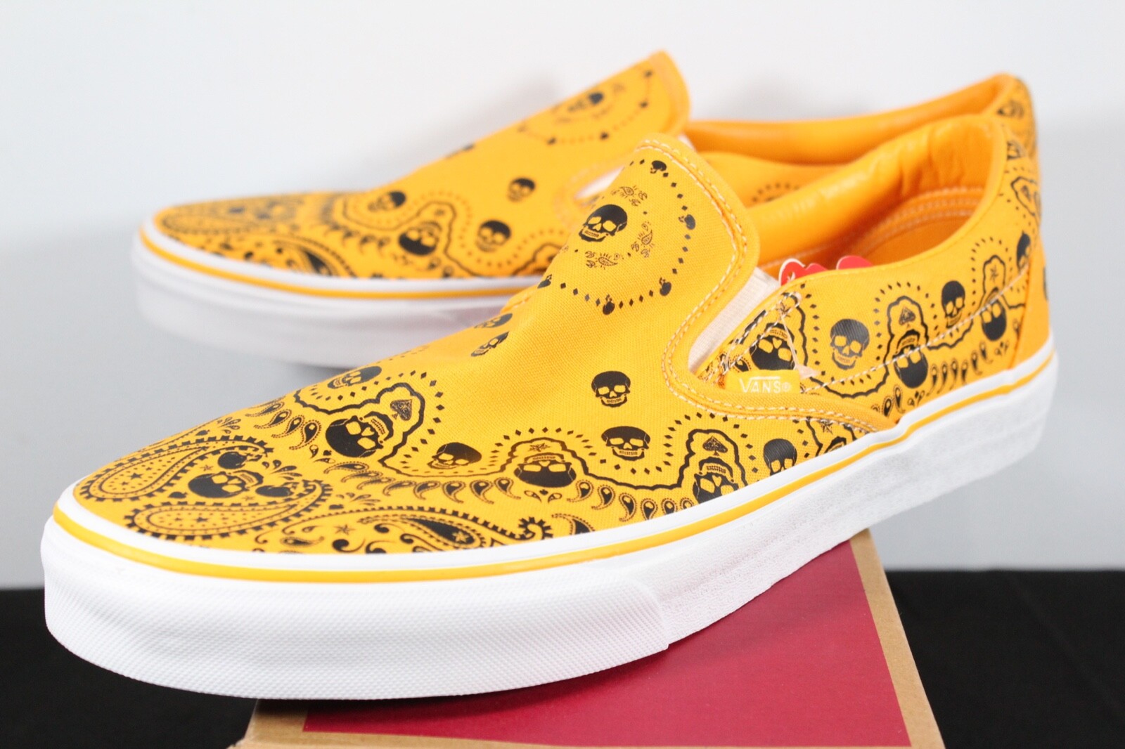 Vans Classic Slip On Bandana Saffron Yellow Black Sneakers Mens 7-13 VN0A33TB42T