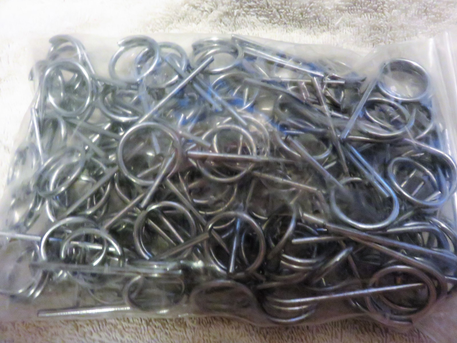 ✅🔥🧯NEW..75 pieces Fire Extinguisher Safety Pull Pins + 125 Tamper Seals🚒